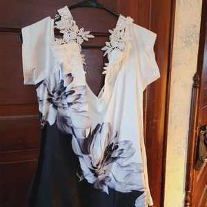 Cold shoulder top never worn very flattering